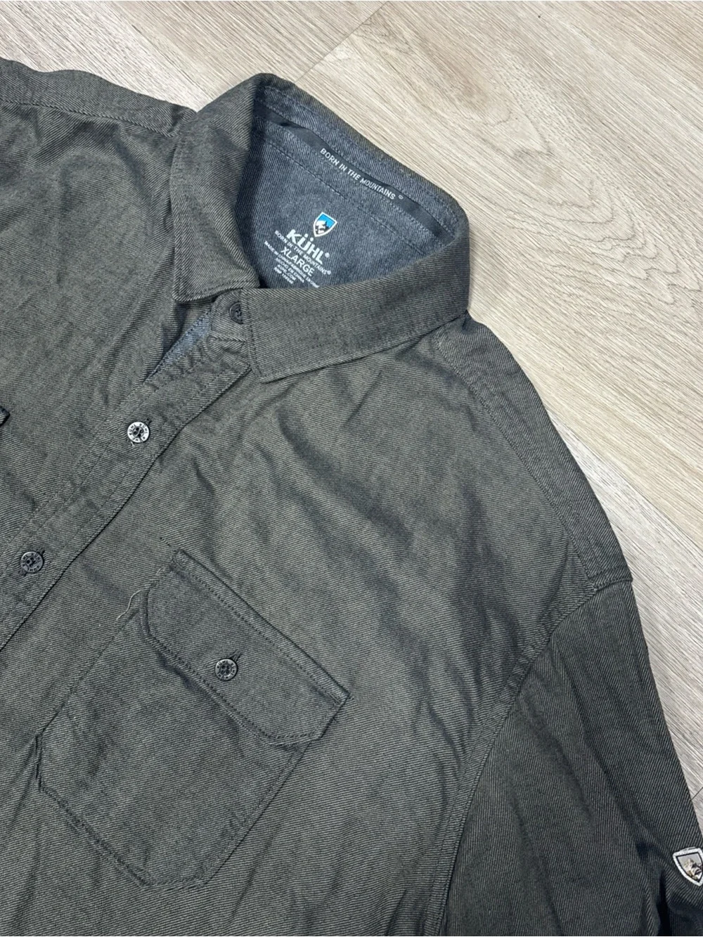 Kuhl Button Up Shirt Mens XL Green Descendr Long Sleeve Outdoor Button Up Hiking